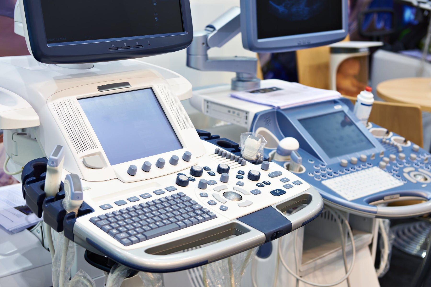 Refurbished vs. New Medical Equipment: How Healthcare Providers Should Decide in 2026