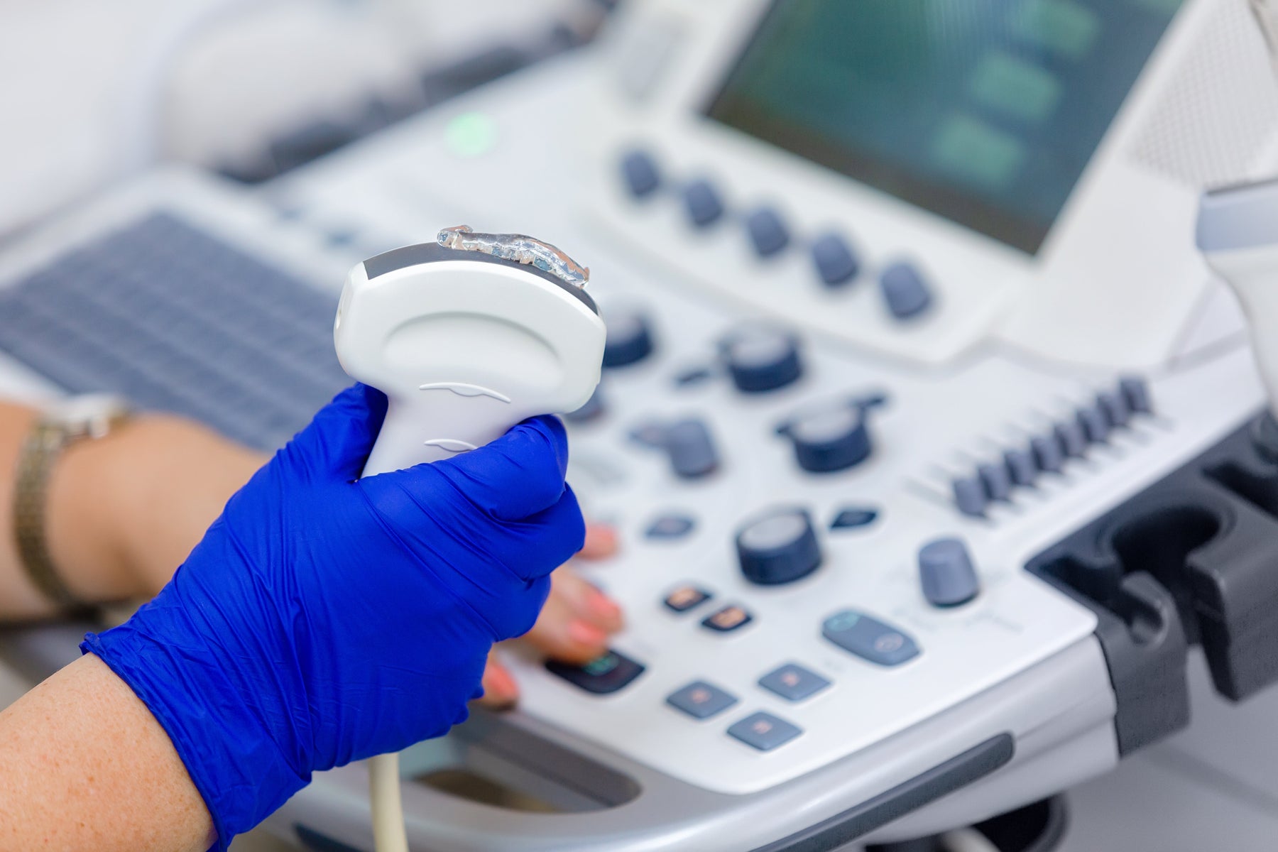 Why More Healthcare Providers Are Investing in Refurbished Ultrasound Probes