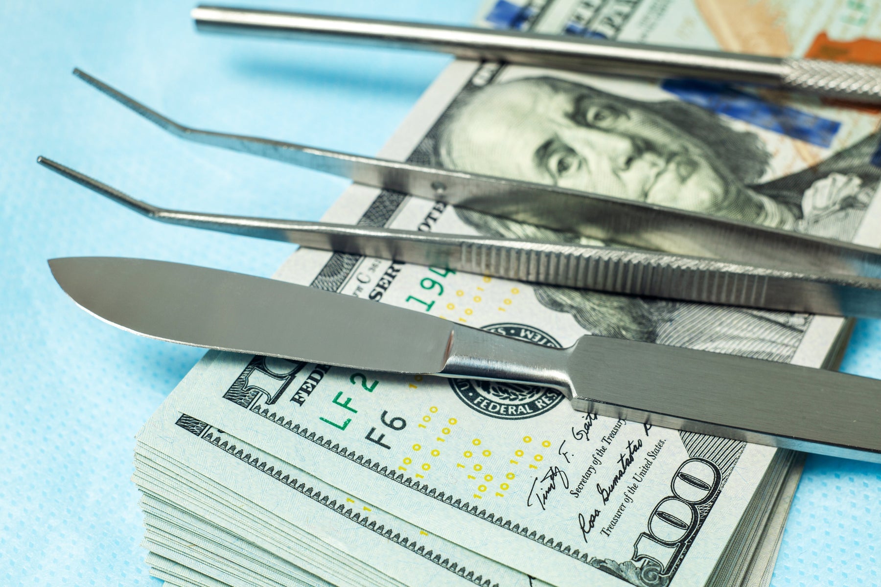 Smart Surgical Sourcing: Hospital Equipment for Vendor Growth in 2025
