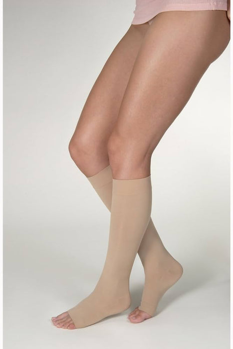 BSN Medical/Jobst BSN Medical/Jobst 115367 Compression Hose Knee High 20-30 mmHG Supplies reLink Medical