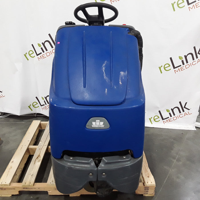 Windsor Industries Chariot iGloss Battery Powered Floor Burnisher
