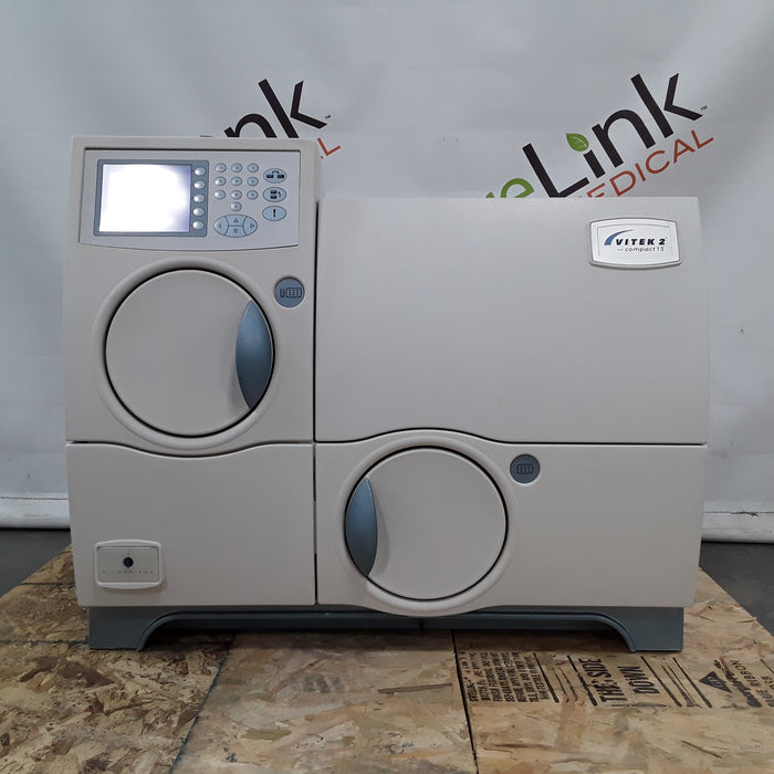 BioMerieux Vitek2 compact automated ID/AST instrument