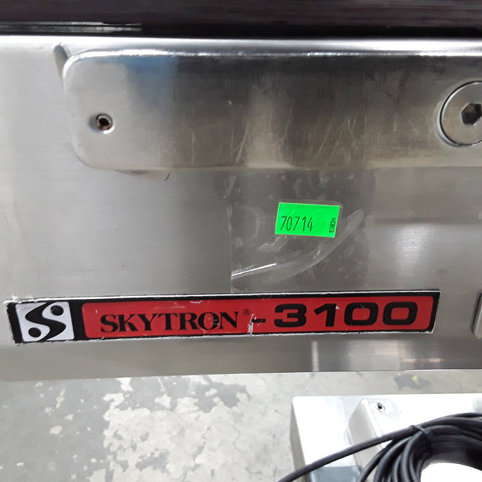 Skytron 3100 Surgical Table