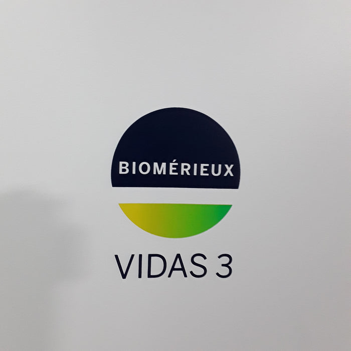 BioMerieux VIDAS 3 Fully automated benchtop immunoassay system