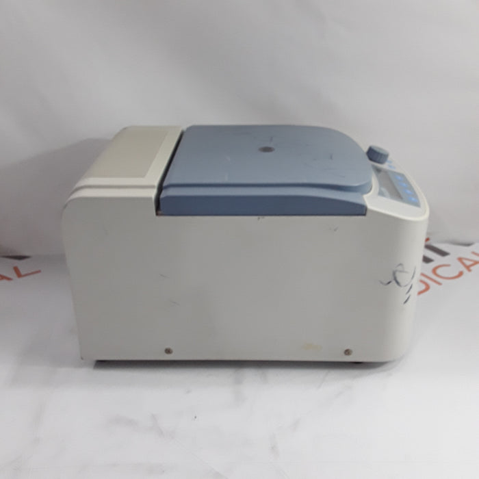 Labnet Prism R Refrigerated Microcentrifuge