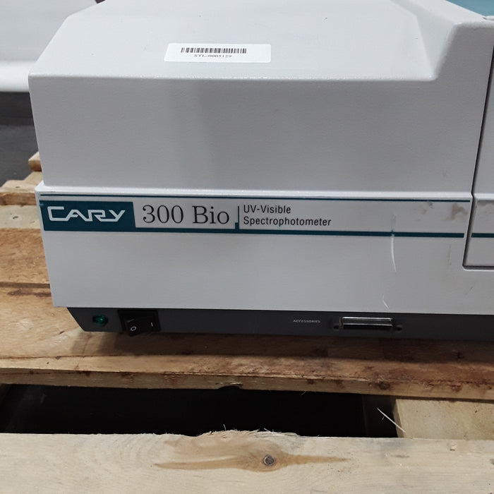 Varian Cary 300 Bio UV-Visible Spectrophotometer