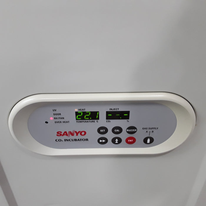 Sanyo Denki MCO-18AIC CO2 Incubator