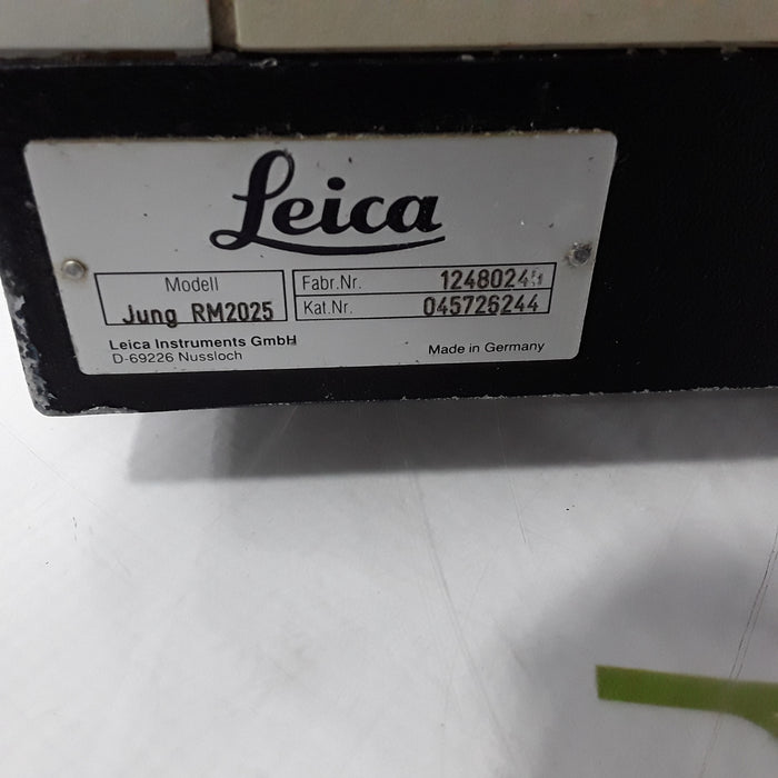 Leica RM 2025 Microtome