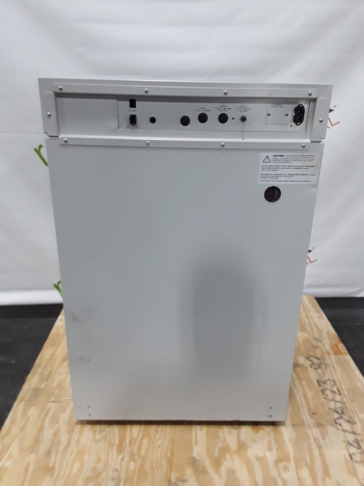 Thermo Scientific Model 3530 Isotemp Water Jacketed CO2 Incubator