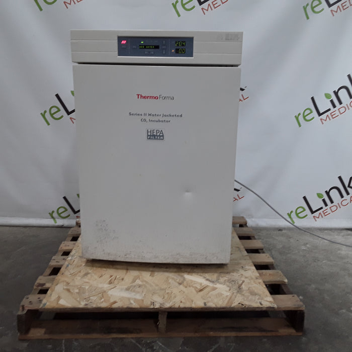 Thermo Scientific 3140 Forma Series II Water Jacketed CO2 Incubator