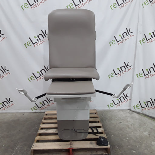 Midmark Midmark 223 Hi-Lo Power Barrier Free Procedure Exam Table Exam Chairs / Tables reLink Medical