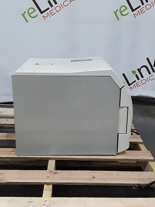 Midmark M11-020 Ultraclave Automatic Sterilizer