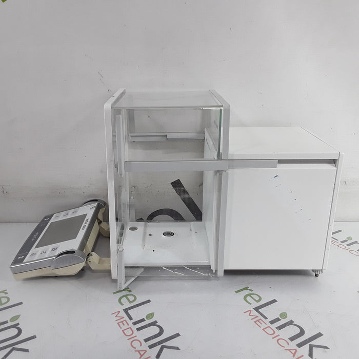 Mettler-Toledo, Inc. AX105DR Analytical Balance Scale