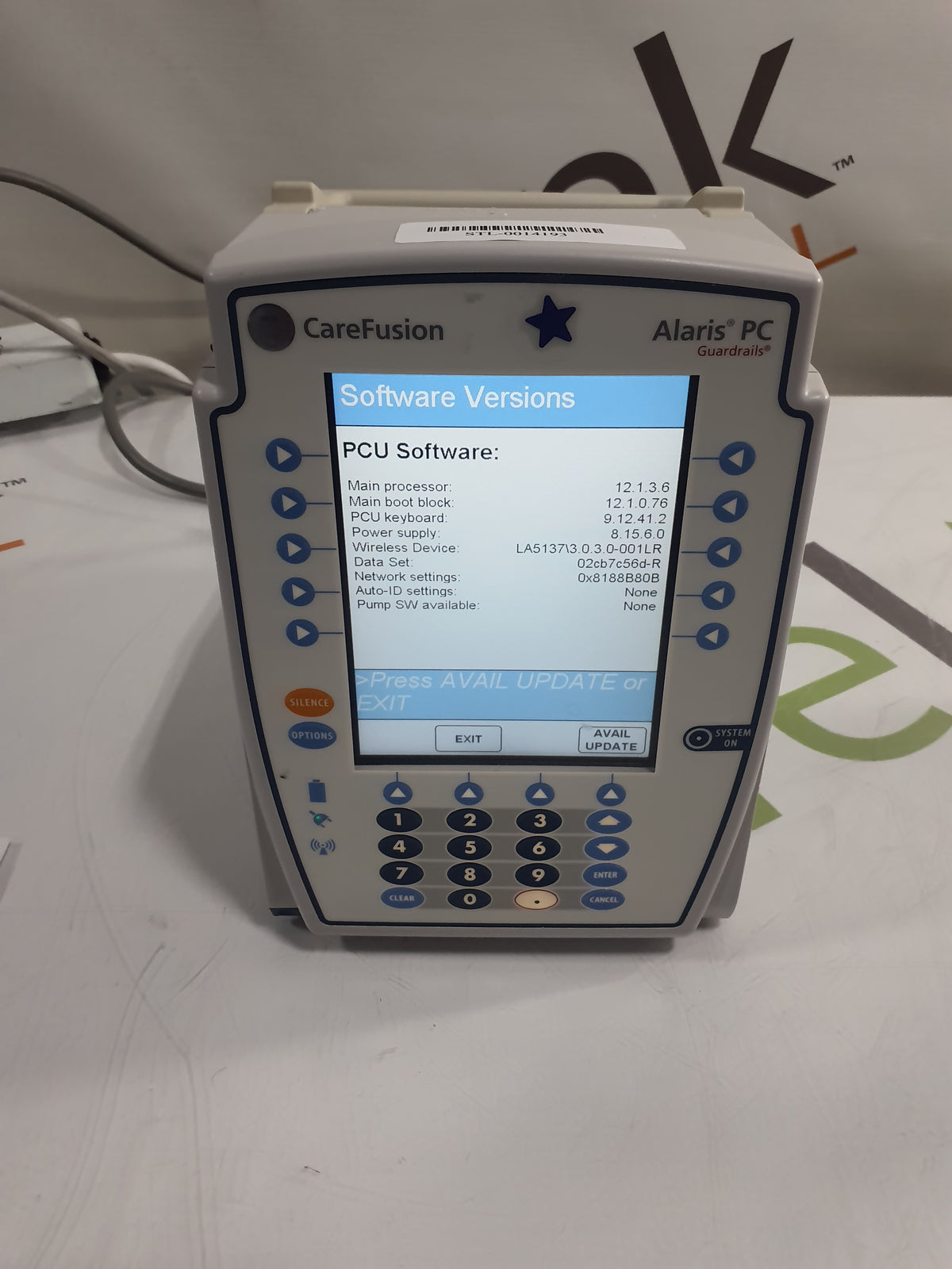 Carefusion Alaris 8015 Large Screen Poc Infusion Pump — Relink Medical