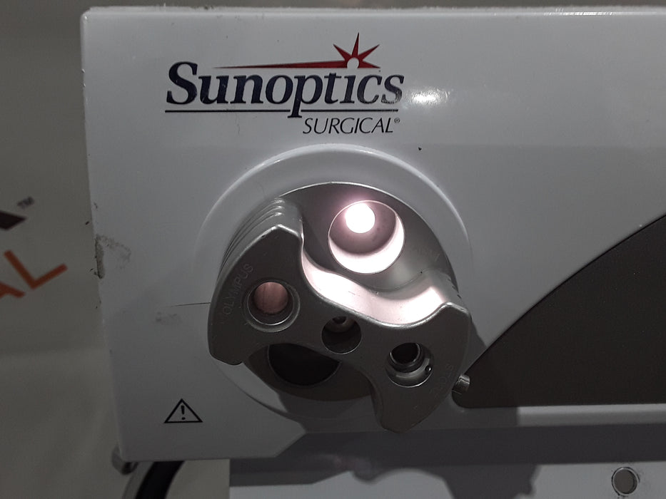 Sunoptic Technologies Titan 400 Light Source