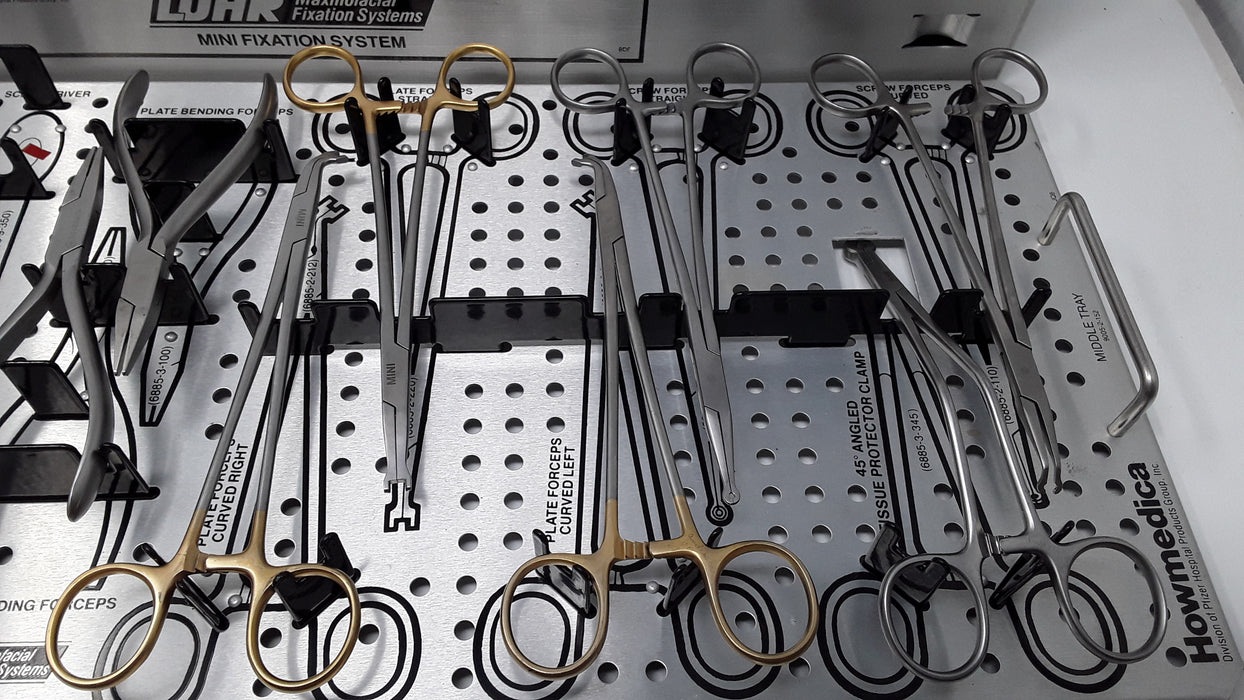 Howmedica Osteonics Corp. Luhr Maxillofacial Fixation System