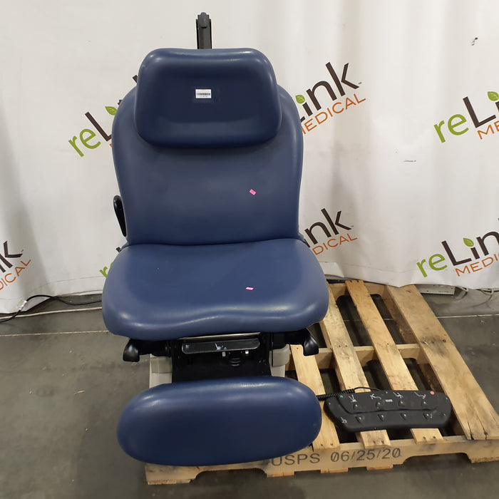 Midmark 630 Procedure Chair