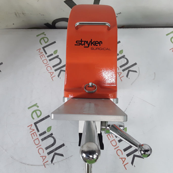 Stryker Knee Holder