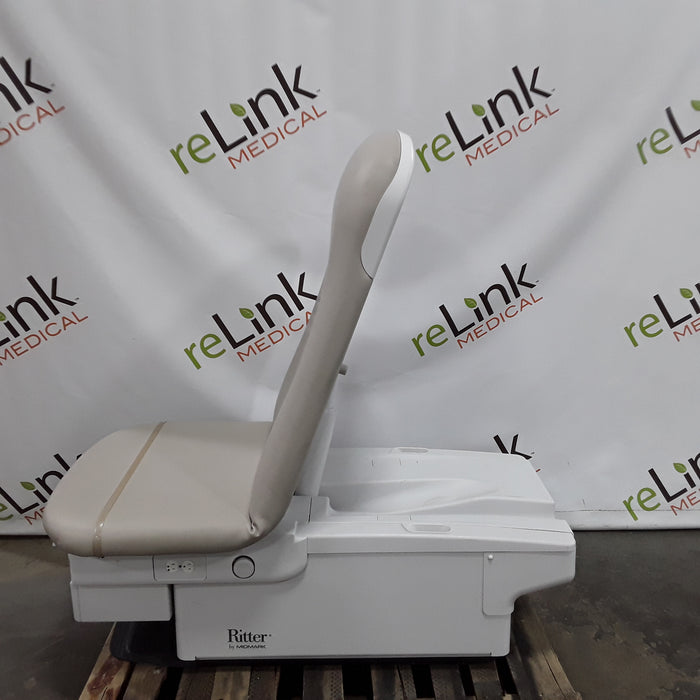 Midmark Ritter 225 Barrier-Free Examination Chair
