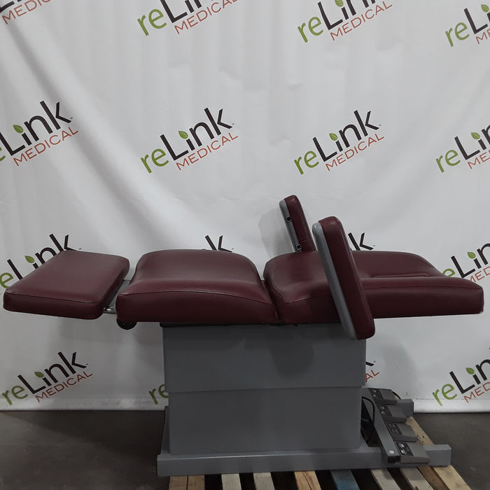 Hill Laboratories Co. Hill Adjustable Chiropractic Table