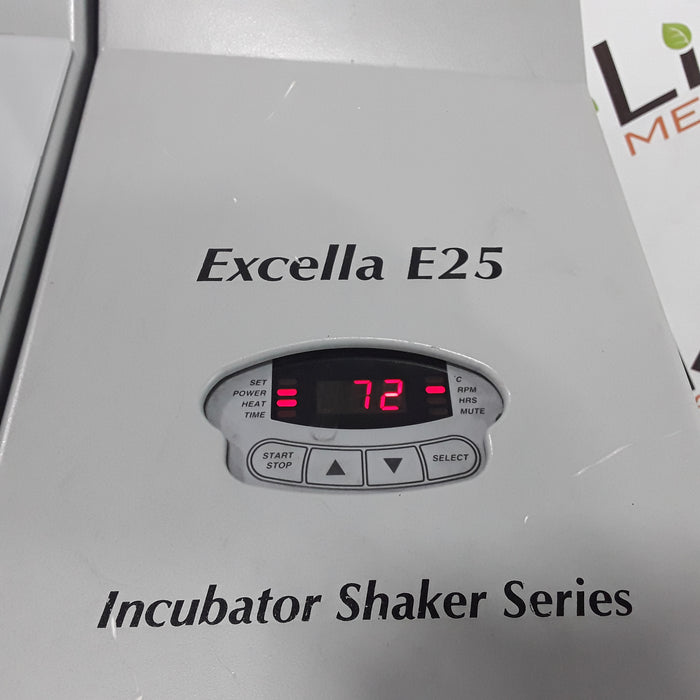 New Brunswick Scientific Excella E25 Incubator Shaker