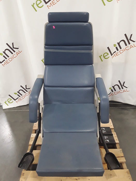 Midmark 413 Procedure Chair
