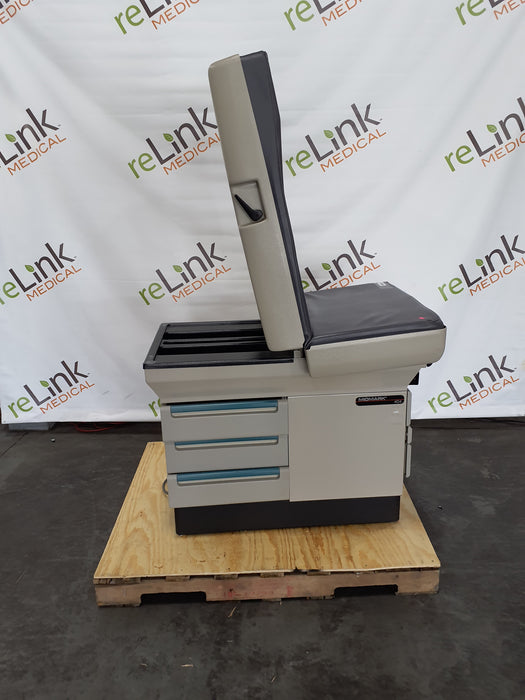 Midmark 404 Exam Table