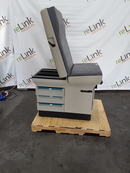 Midmark 404 Exam Table