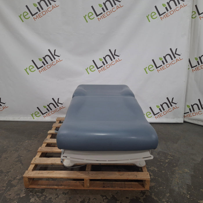 UMF Medical 4070 Power Exam Chair