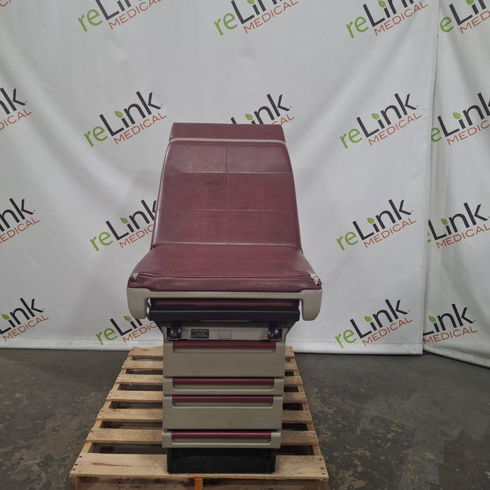 Midmark 404 Exam Table