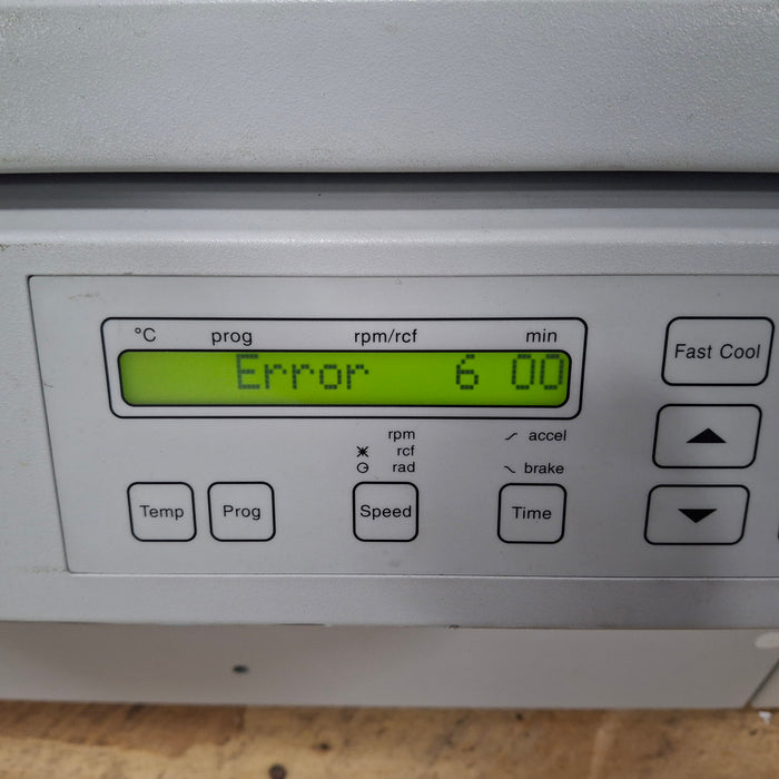 Eppendorf 5804R Refrigerated Centrifuge