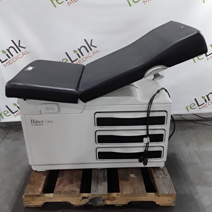 Midmark 204 Exam Table