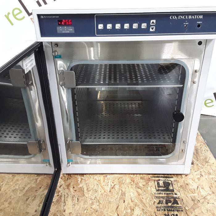 Lab-Line Barnstead 460 CO2 Incubator