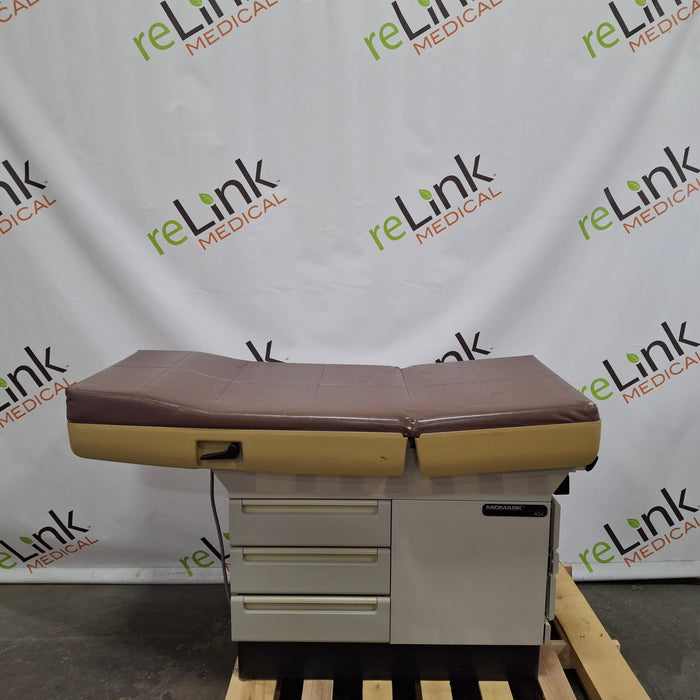 Midmark 404 Exam Table