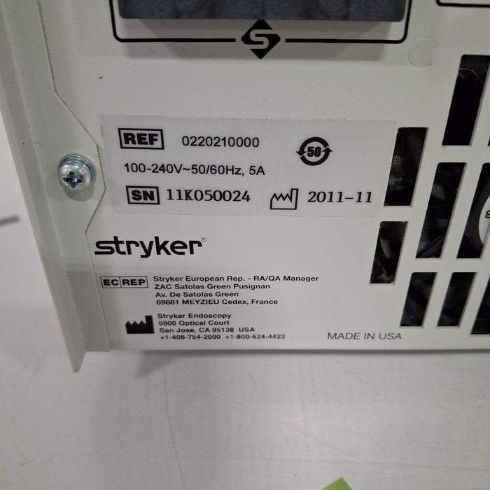 Stryker L9000 Light Source