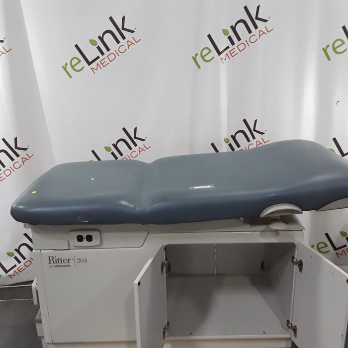 Midmark 204 Exam Table