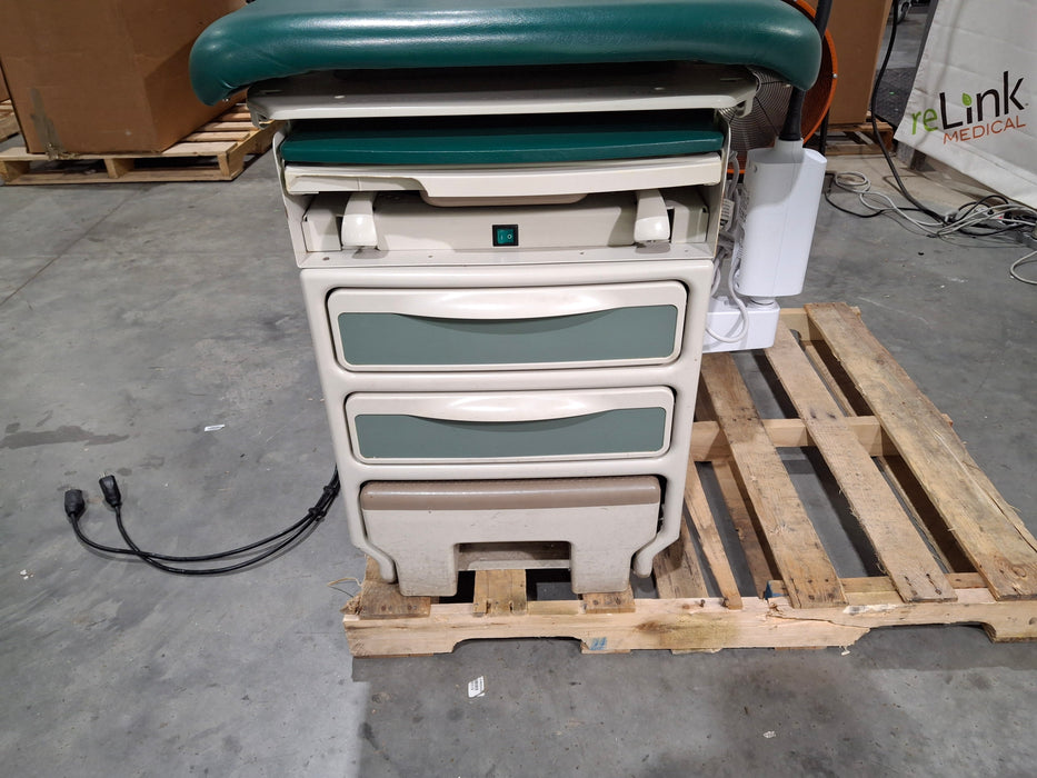 Midmark 204 Exam Table