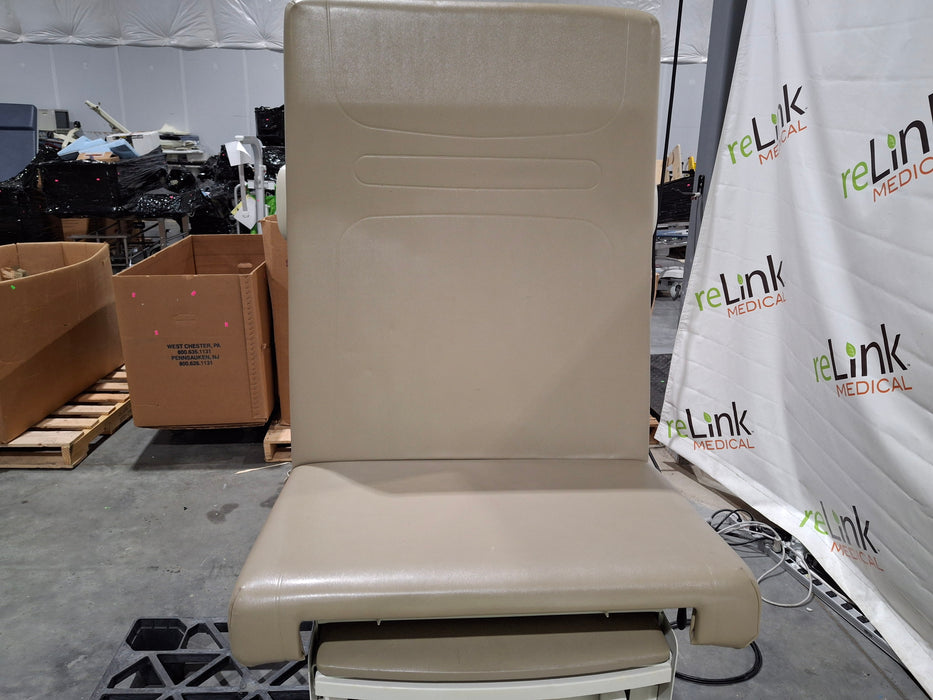 Midmark 204 Exam Table