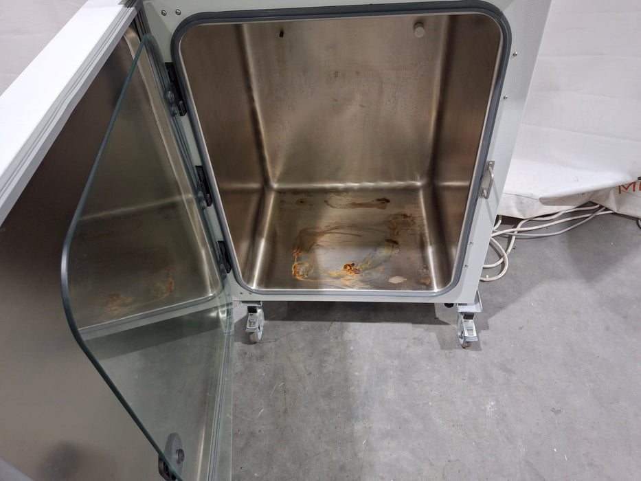 New Brunswick Scientific Galaxy 170 R CO2 Incubator