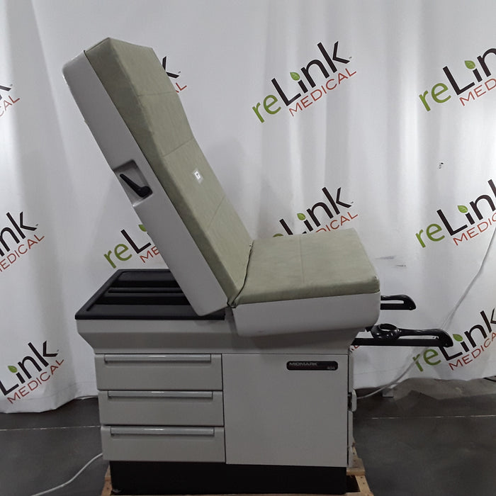 Midmark 404 Exam Table