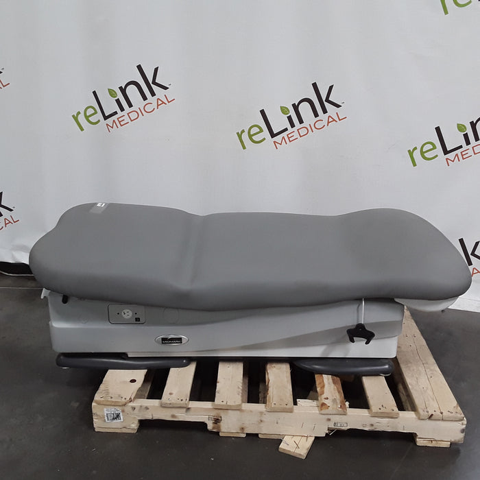 Midmark 625 Barrier-Free Power Exam Table