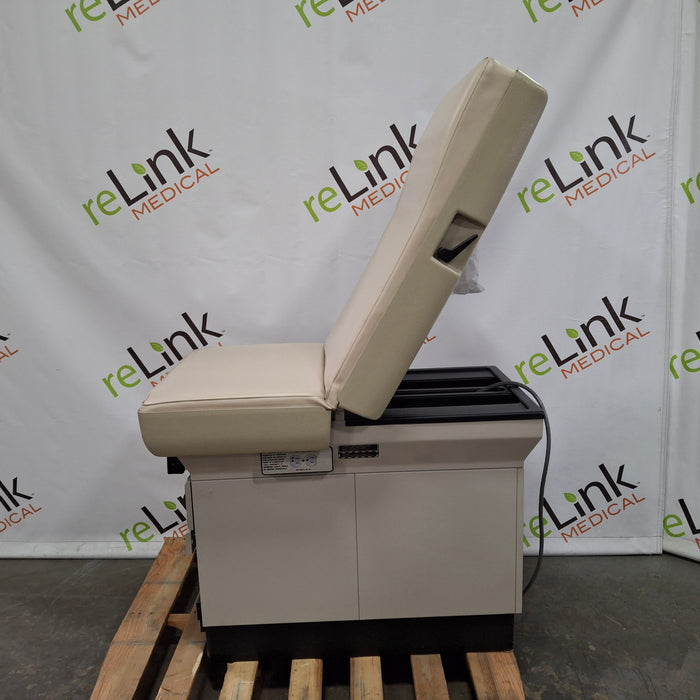 Midmark 404 Exam Table