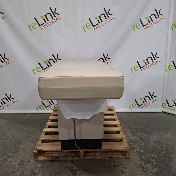 Midmark 404 Exam Table