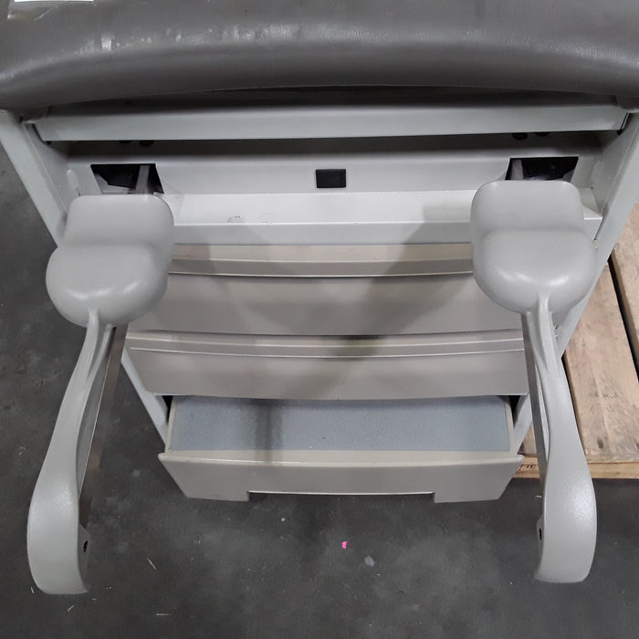 Brewer 5000 Access Exam Table