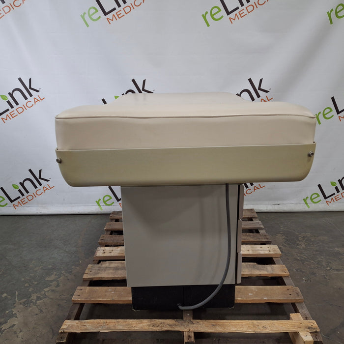 Midmark 404 Exam Table