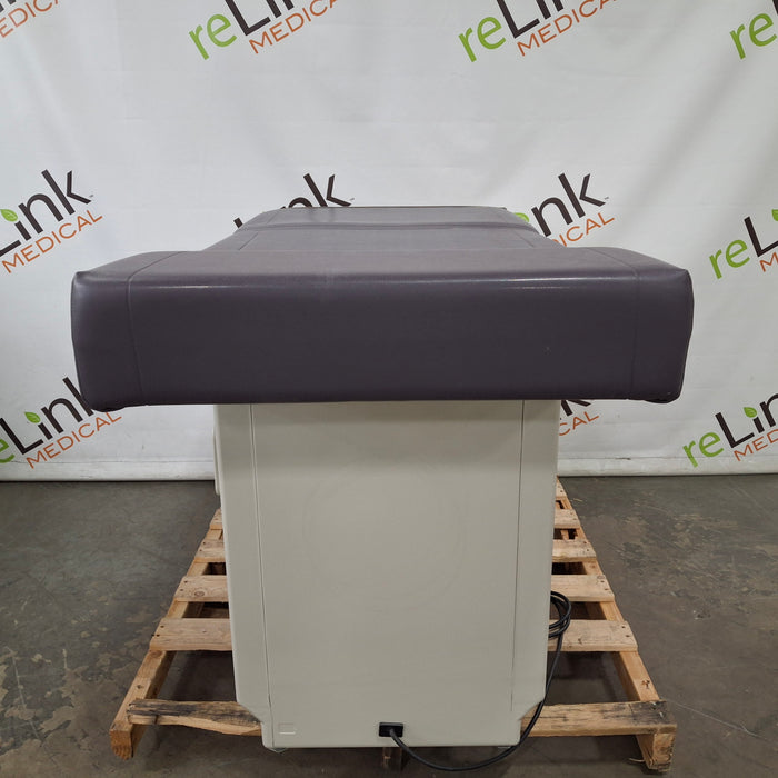 Midmark 204 Exam Table