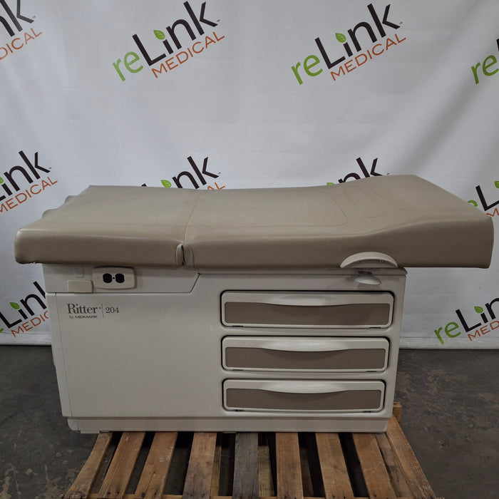 Midmark 204 Exam Table