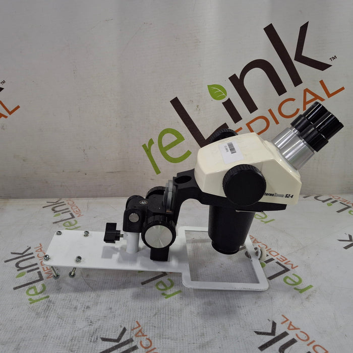 Leica SteroZoom 4 Binocular Stereozoom Microscope