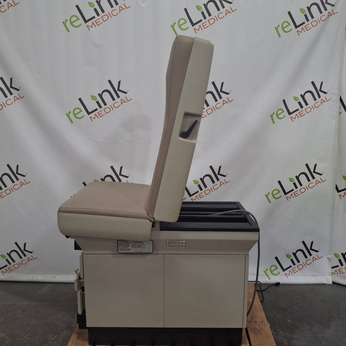 Midmark 404 Exam Table