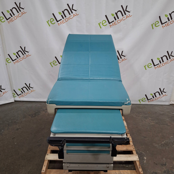 Midmark 404 Exam Table